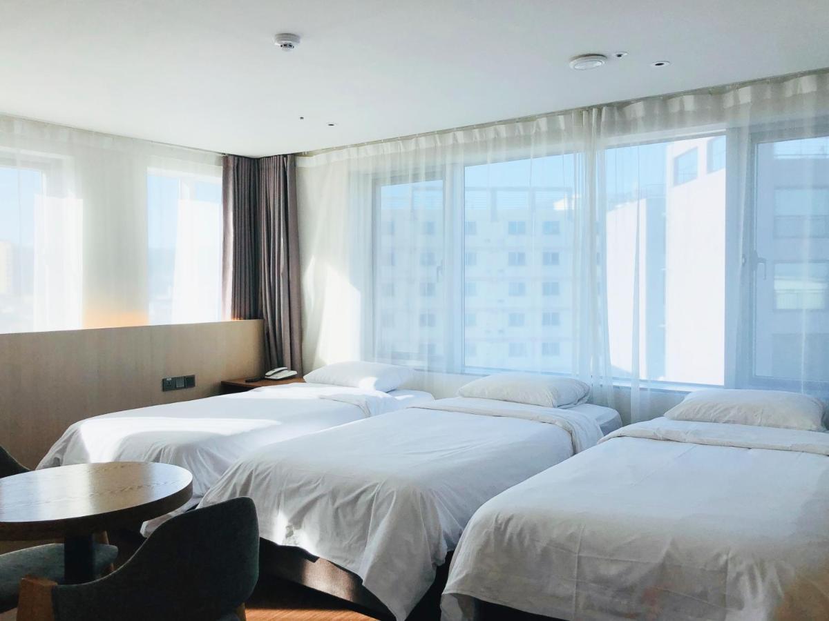 The First70 Hotel Seogwipo Exterior photo